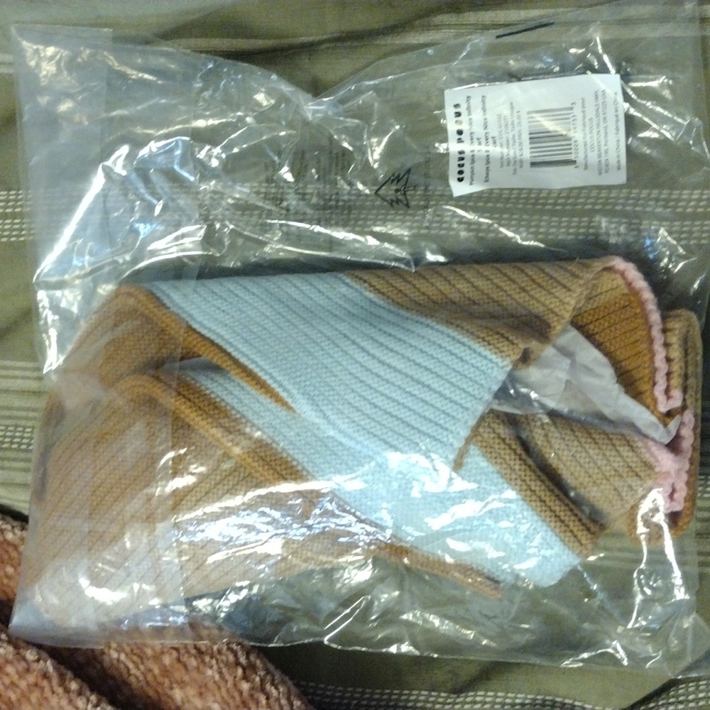 Cocus Pocus Colorblock Infinity Scarf - Picture 2 of 4